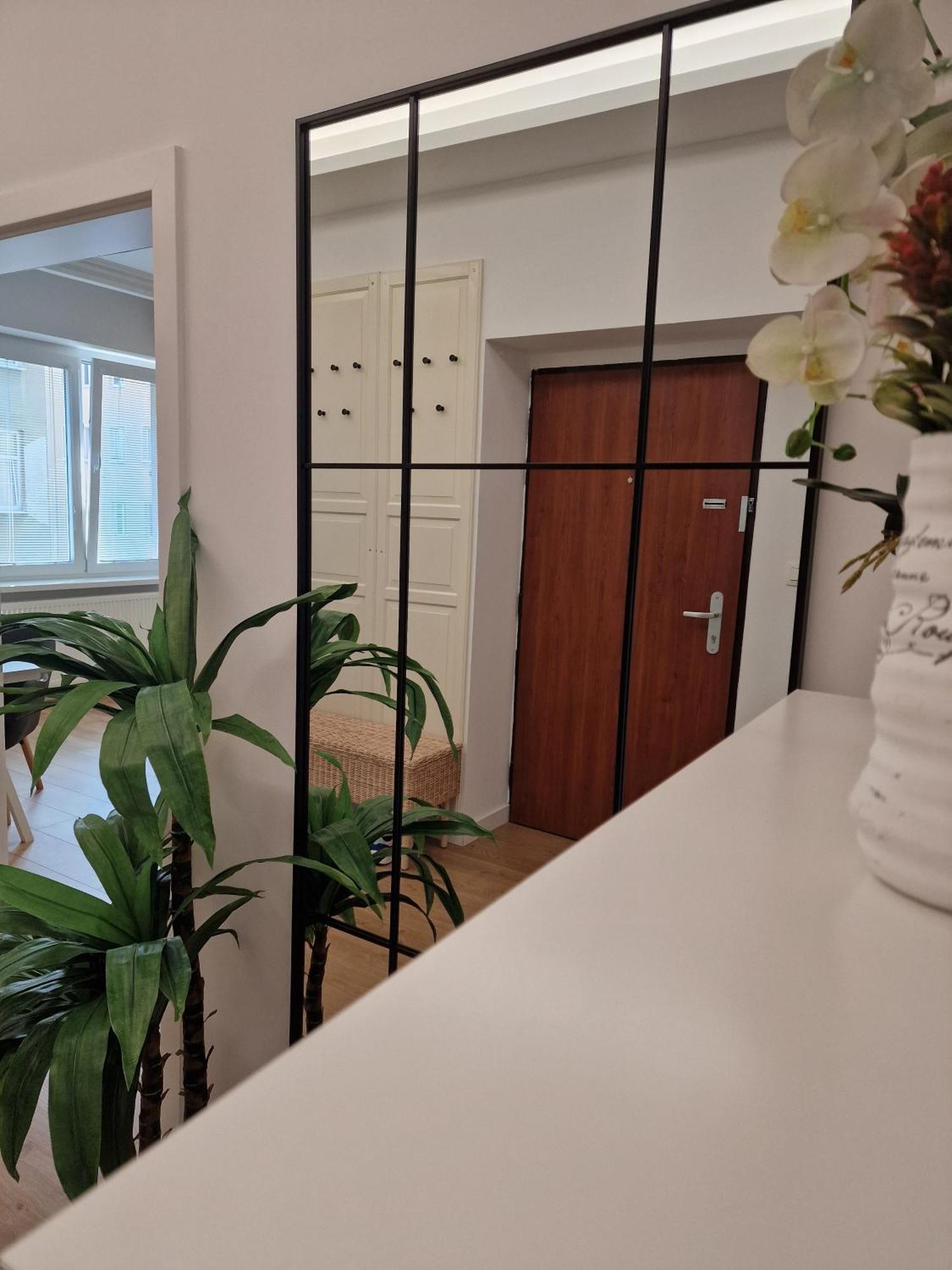 Old Town Apartment - 2 Bedrooms Bratislava Ngoại thất bức ảnh