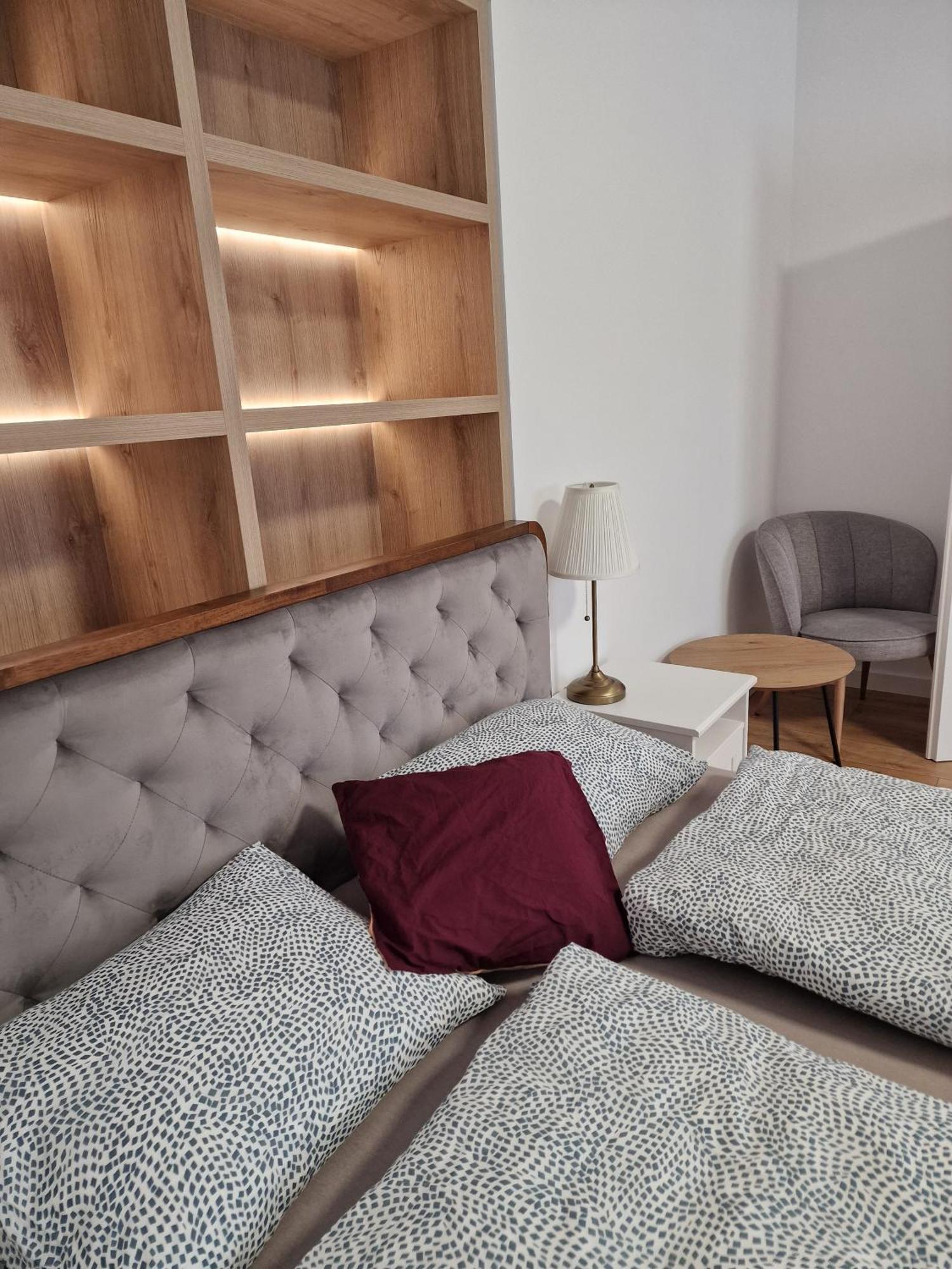 Old Town Apartment - 2 Bedrooms Bratislava Ngoại thất bức ảnh