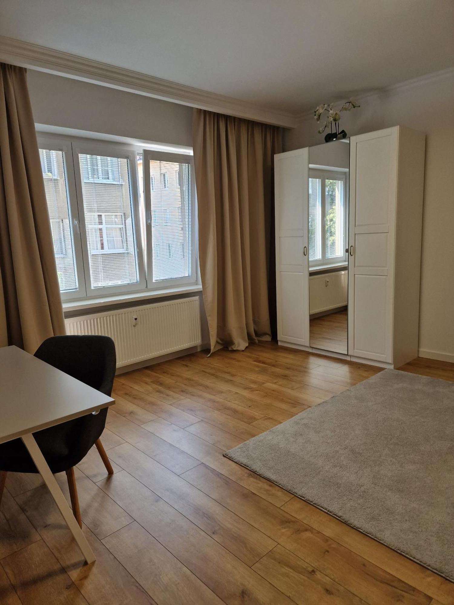 Old Town Apartment - 2 Bedrooms Bratislava Ngoại thất bức ảnh